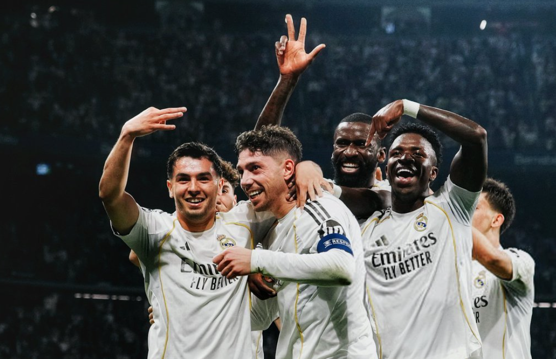 乐鱼app-欧冠神剧情:皇马横扫曼城,超级中场戴帽,瓜迪奥拉不敢相信